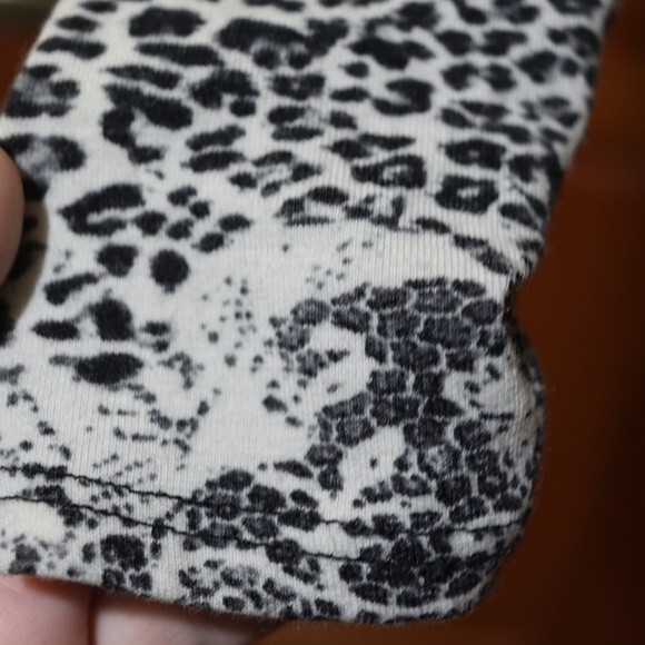Cache Vintage Mixed Animal Print Cowl Neck Long Sleeve Top Medium - Picture 9 of 16